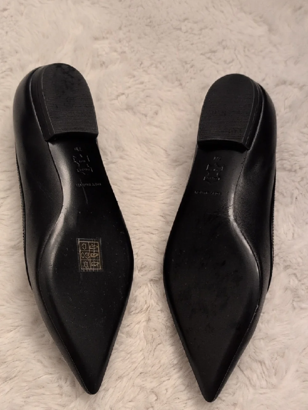Tory Burch Black Pointed Toe Ballet Flats